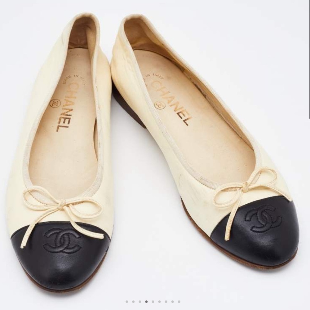 🌻Authentic CHANEL Beige Lambskin Cap Toe Ballerina Flats Size 37 (6.5)